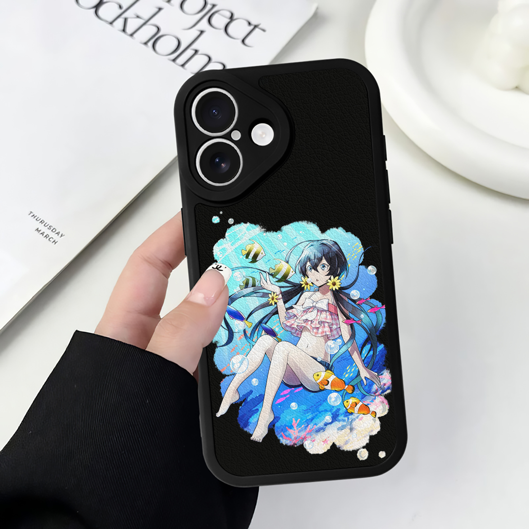 （画像用） 文豪ストレイドッグス Bungo Stray Dogs 【iPhone 16シリーズ対応】シリコンスマホケース（レザー調） 材質：シリコン